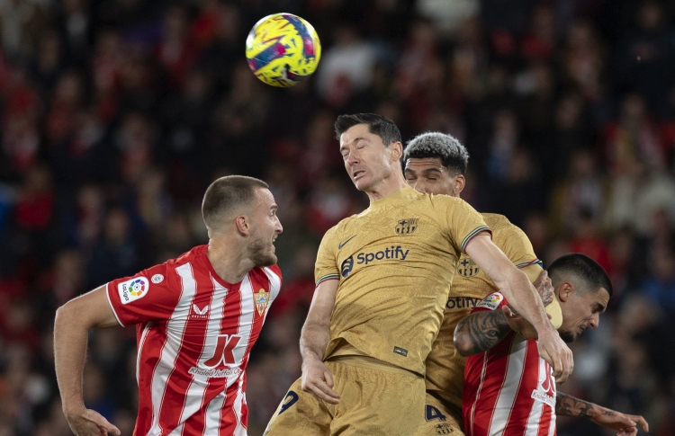 ބާސެލޯނާ އިން ފުރުސަތު ގެއްލުވާލައިފި