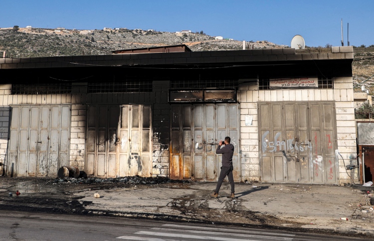 ޔަހޫދީން ފަލަސްތީނުގެ ގެތަކެއް އަންދާލައިފި