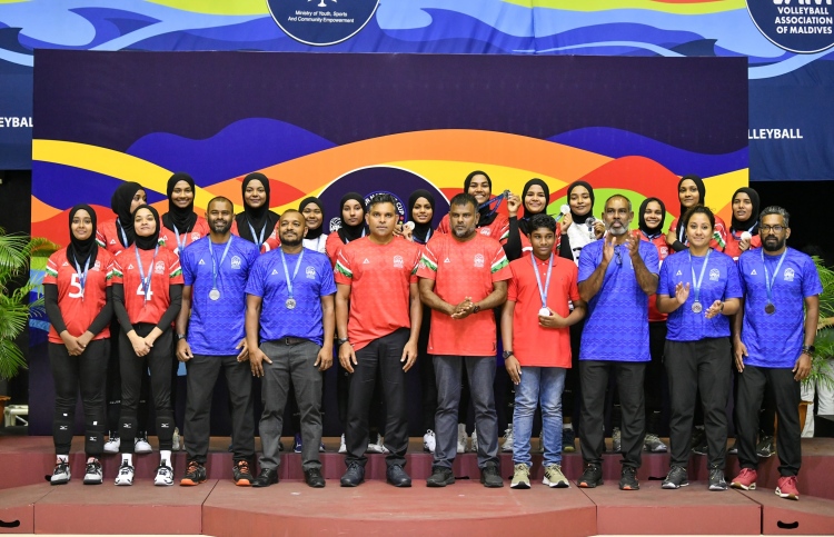 ކާވާ މުބާރާތަށް އަންހެން ވޮލީބޯޅަ ޓީމު ނޭޕާލަށް