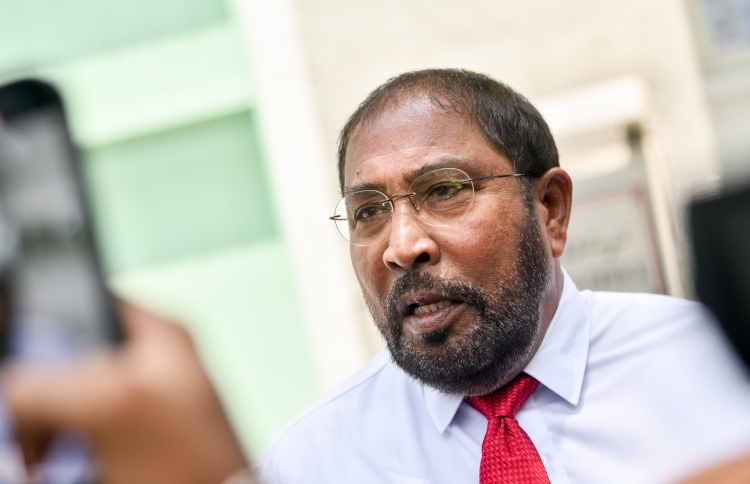 ޖޭޕީގެ ޓިކެޓަށް އެއްވެސް މީހަކު އަދި ކުރިމައްޗެއް ނުލާ