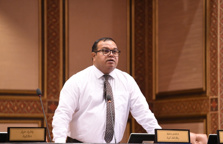 މަޖިލީހުގެ ރައީސްކަމާ ހަވާލުވާން އަސްލަމް ތައްޔާރު