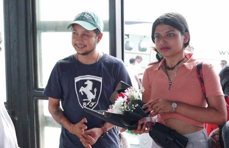 ޕަވަންދީޕާއި އަރުނީތާ ރާއްޖެ އަތުވެއްޖެ