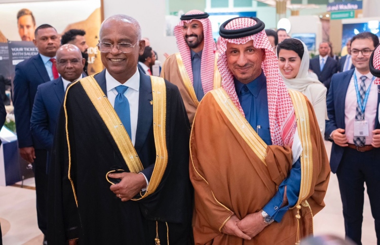 ސައުދީގެ ޓޫރިޒަމް މިނިސްޓަރާ ރައީސް މަޝްވަރާކުރައްވައިފި