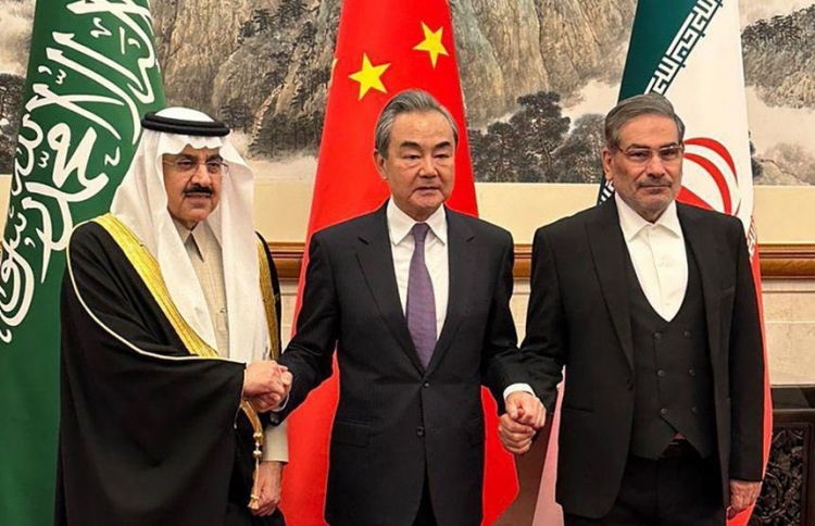 ސައޫދީ-އީރާން ގުޅުން، އެމެރިކާ އަށް ލަދެއް