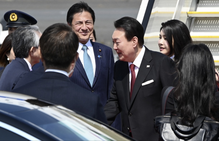 ގުޅުން ބަދަހިކުރުމަށް ދެކުނު ކޮރެއާގެ ރައީސް ޖަޕާނަށް