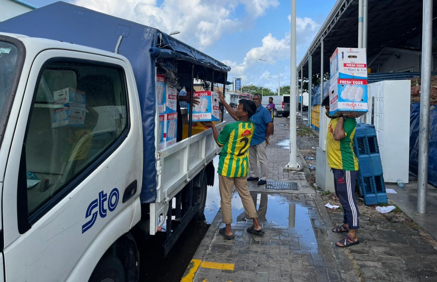 އެސްޓީއޯ އިން އިންޑަސްޓްރިއަލް ޒޯނުގައި މުދާ ވިއްކަނީ.