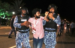 Police arresting an Avas news journalist on March 16, 2023 -- Photo: MJA