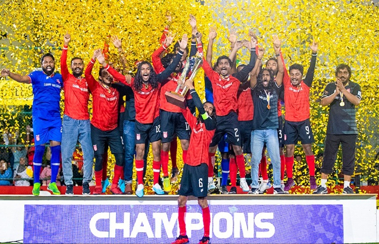 ގޯލްޑަން ފުޓްސަލްގެ ތަށި ގަމަށް، ކިންގަކީ އޮންލީ