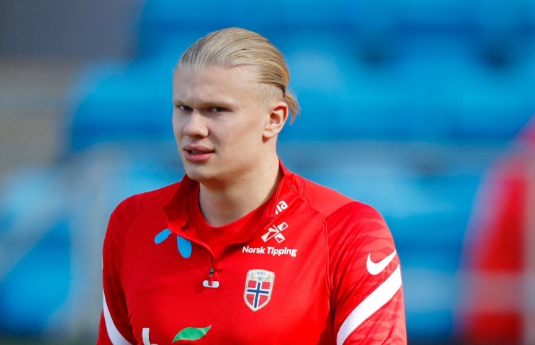 ހާލަންޑަށް އަނިޔާވެ ސްޕެއިންއާ ދެކޮޅަށް ނުކުޅެވޭނެ