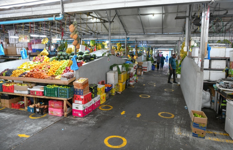 މާރުކޭޓުތައް ގިނަވެ ދަތުރުވެރިންގެ މާރުކޭޓަށް ފަޅުކަން