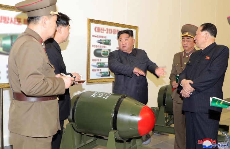 ބާރު ގަދަ ނިއުކްލިއާ ހަތިޔާރު އުފައްދަންވީ: ކިމް