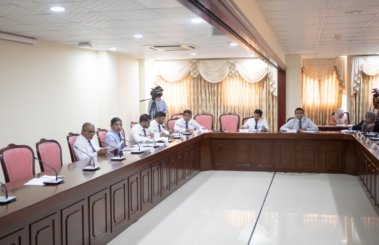 ކޮންމެ މީހަކަށް ނެގޭނެ ސިމްގެ އަދަދެއް ކަނޑައަޅަނީ