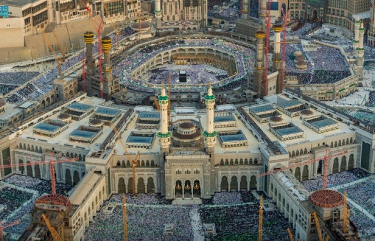 ހަރަމްފުޅުގެ ތިން ވަނަ ބައިގެ ޓެރަސް ހުޅުވައިލަނީ