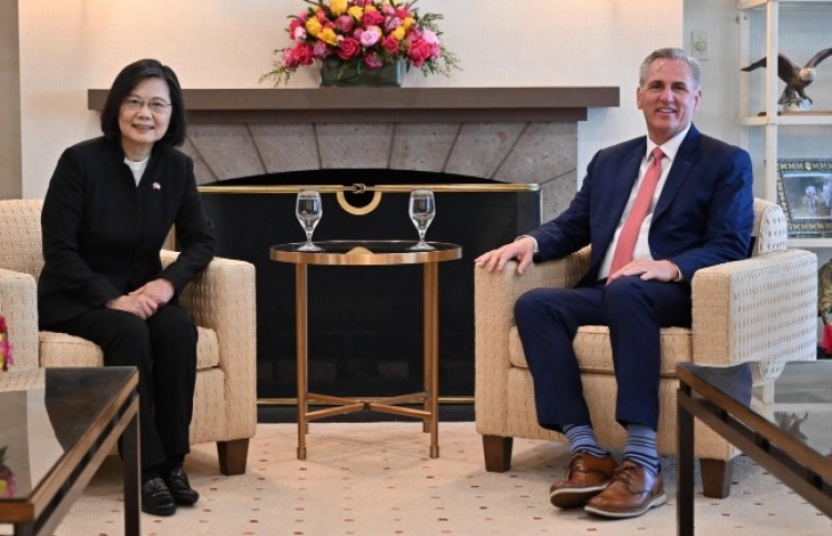 ޗައިނާ އެ ތައްޔާރުވަނީ އަރައިގަންނަން: ތައިވާން