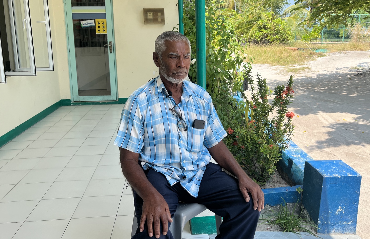 ހުސޭނުބެ: މުޅި އަތޮޅުގައި ސެންޓަރު ހުސޭނުބޭގެ ނަމުން އޭނާ މަޝްހޫރުވީ ޚިދުމަތްތެރިކަމުން.