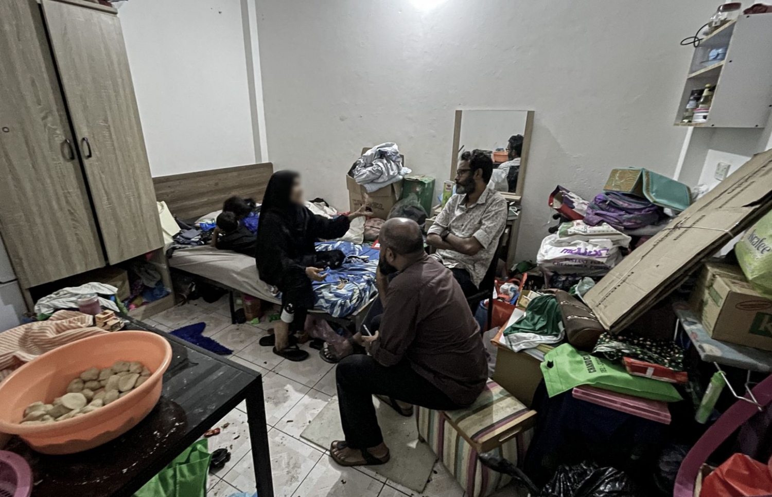 އާތިފާ "މިހާރު" އާ ވާހަކަ ދައްކަނީ އަދި އޭނާ އުޅޭ ކޮޓަރި އޮތް ގޮތް ފޮޓޯ: ނިޝާން އަލީ/ މިހާރު