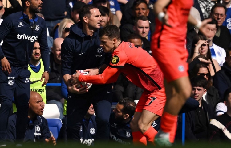 ނިއުކާސަލް އާއި ޗެލްސީ އަދި ޓޮޓެންހަމް ބަލިވެއްޖެ