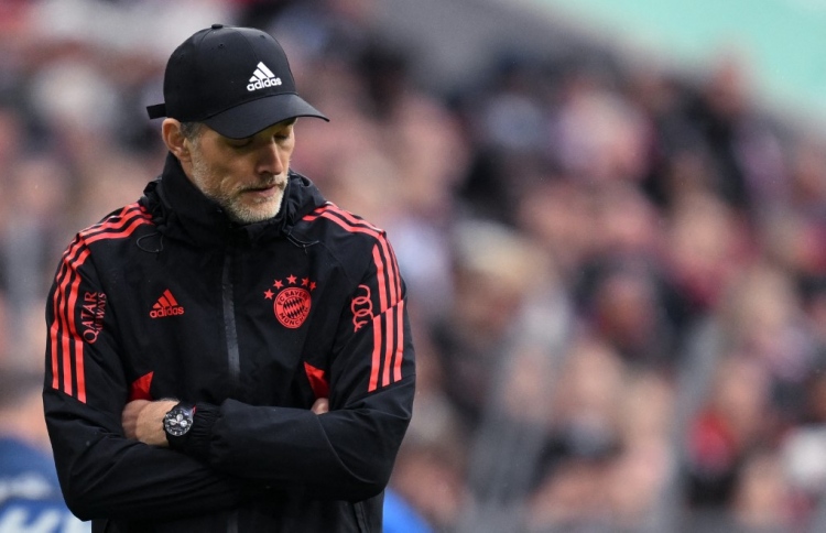 ބެޔާނާއި ޑޯޓްމަންޑުގެ ކޯޗުންގެ ފާޑުކިޔުން ޓީމަށް