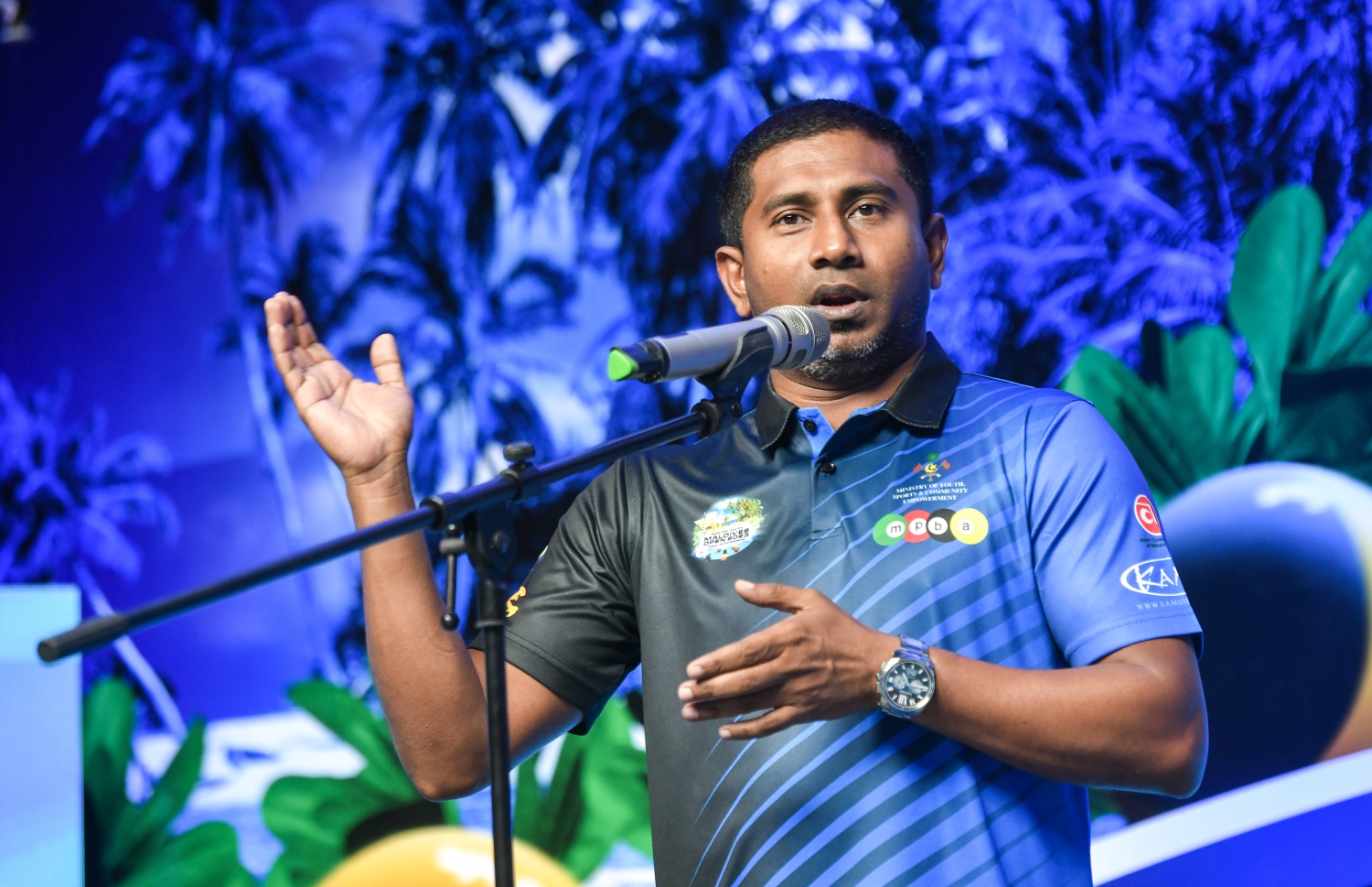 މޯލްޑިވްސް އޯޕަން ރަސްމީކޮށް ހުޅުވުމުގެ ރަސްމިއްޔާތުގައި މިނިސްޓަރު މަހުލޫފް ވާހަކަފުޅު ދައްކަވަނީ. -- ފޮޓޯ: ފަޔާޒް މޫސާ/ މިހާރު