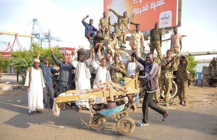 ސޫދާންގެ ހާލަތު: ގައުމުތަކުން ފިޔަވަޅު އަޅަން ފަށައިފި