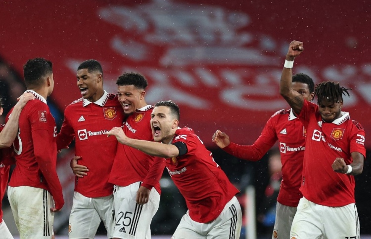 އެފްއޭ ކަޕް ފައިނަލުގައި މެންޗެސްޓާ ޑާބީއެއް