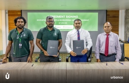 Minister of Youth, Sports and Community Empowerment Ahmed Mahloof and Managing Director of Urbanco Atif during the signing ceremony of the land plot from Hulhumalé to the Ministry of Youth -- Photo: Urbanco