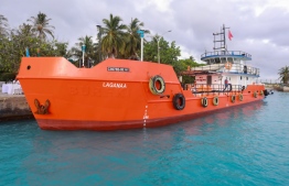 The first barge in the Maldives specifically designed to deliver jet fuel-- Photo: STO