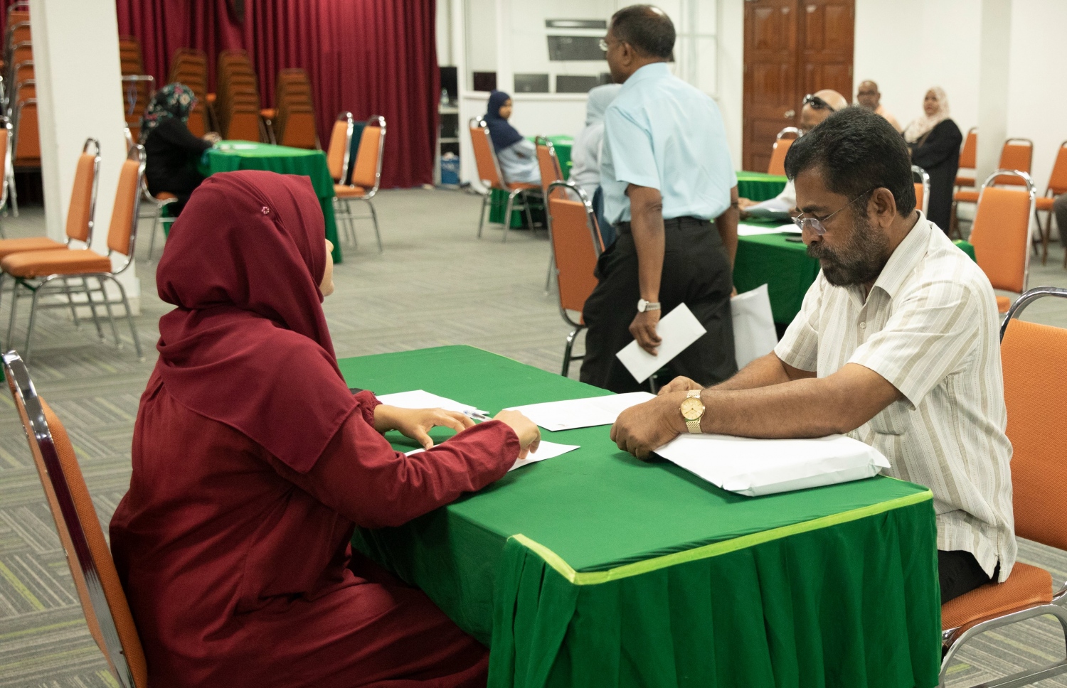 މި އަހަރުގެ ހައްޖުގެ އަޅުކަމަށް މީހުން ގެންދިއުމަށްޓަކައި ކުންފުންޏަކުން އިސްލާމިކް މިނިސްޓްރީ އަށް ޕްރޮޕޯޒަލް ހުށަހަޅަނީ.---ފޮޓޯ: އިސްލާމިކް މިނިސްޓްރީ