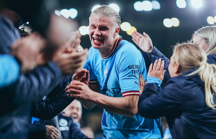 ލީގުގައި 35 ގޯލު ޖަހައި ހާލަންޑް ރެކޯޑް ހަދައިފި