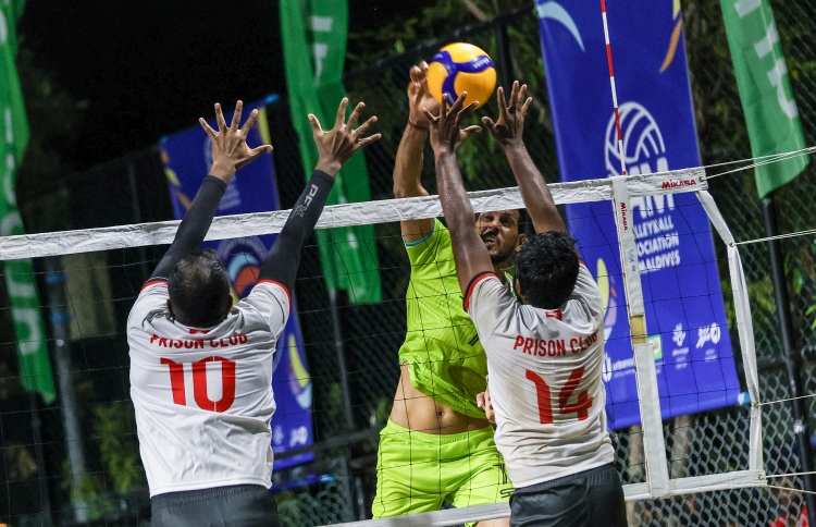 އާބަންކޯ ކުރިއަށް، ވެމްކޯ ވެސް މޮޅުވެއްޖެ