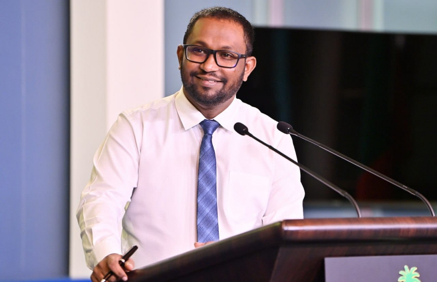 މިއަދު ބޭއްވި ނޫސްވެރިންގެ ބައްދަލުުމުގައި މިއުވާން ވާހަކަ ދައްކަވަނީ.--