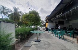 A restaurant in Hulhumale' currently operating with an extended business area on the pavement-- Photo: Urbanco