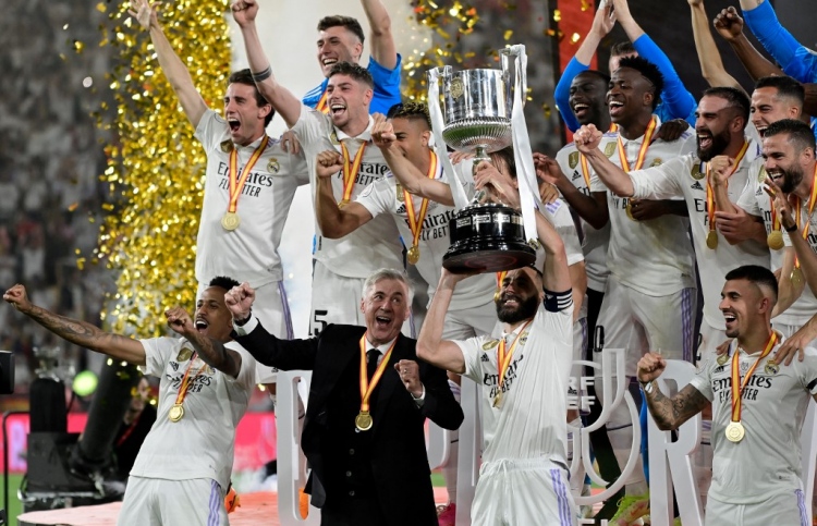 ނުވަ އަހަރަށް ފަހު ރެއާލުން ސްޕެނިޝް ކަޕް އުފުލާލައިފި