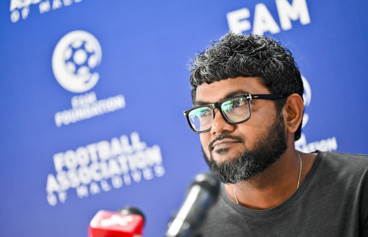 ޓީސީ ކޯޗު ބުނީ އީގަލްސް ކޮޅަށް "ގޯލްތަކެއް" ޖެހޭނެއޭ