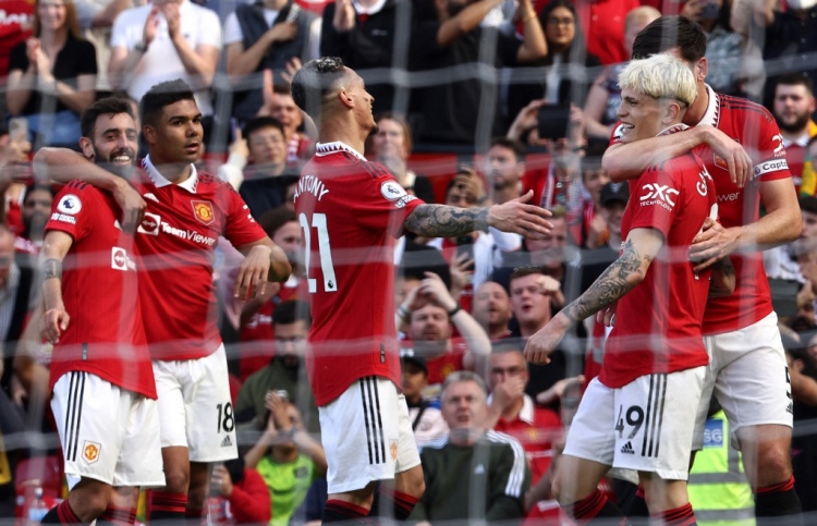 ޔުނައިޓެޑް ޗެމްޕިއަންސް ލީގުން ޖާގަ ޔަގީންކުރުމާ ގާތަށް