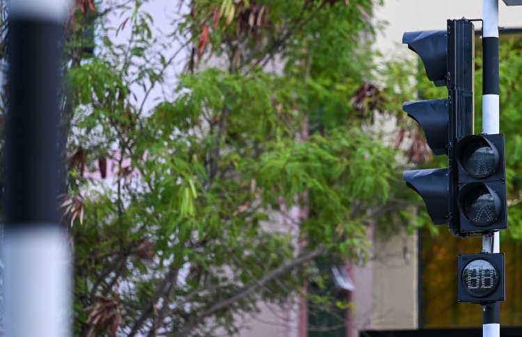 ހުޅުމާލޭގެ 8 ތަނެއްގައި ޓްރެފިކް ލައިޓް ހަރުކުރަނީ