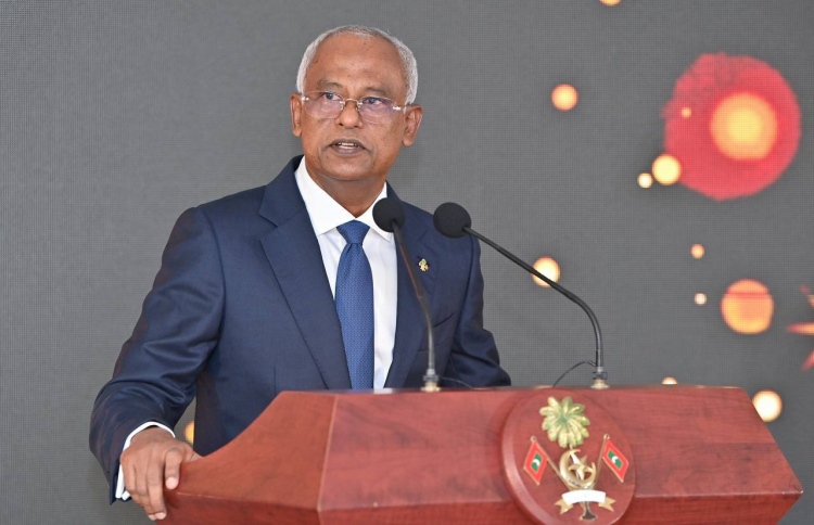 ތިން މާއްދާއިން އޭ ސްޓާ ހޯދައިގެން ސްކޮލަޝިޕެއް