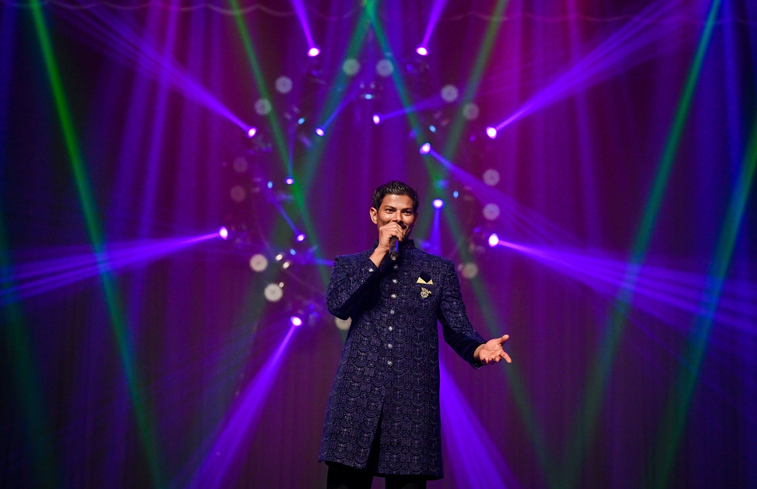 ފިލްމީ ތަރި އަލީ ސީޒަން: ސީޒަން ވަނީ މަޖިލީހަށް ކުރިމަތިލާން ނިންމައިފައި.-- ފޮޓޯ: ފަޔާޒް މޫސާ | މިހާރު