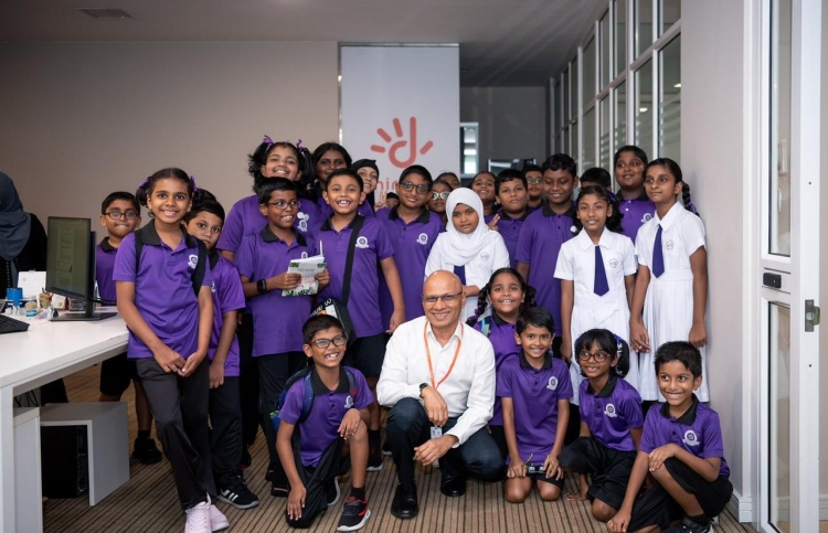 މުއާސަލާތީ ދުވަހު ދިރާގުގެ ގިނަ ހަރަކާތްތަކެއް