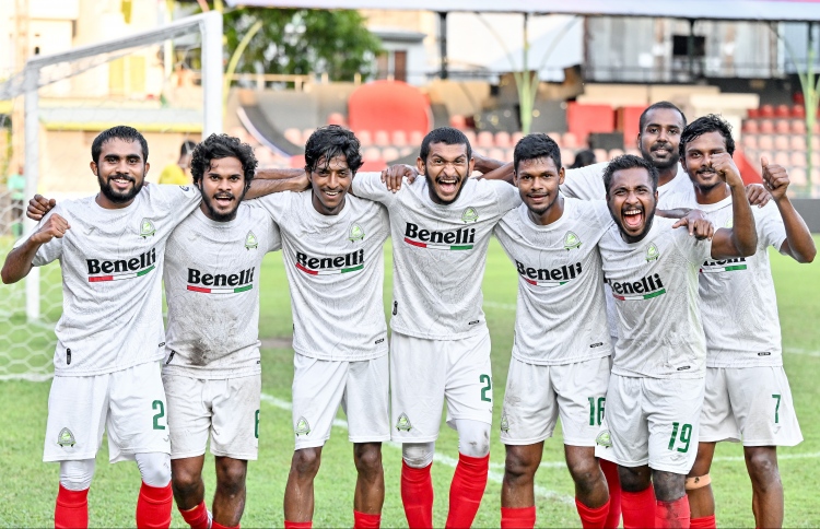 ޔޫވީ ބަލިކޮށް ގްރީން ސްޓްރީޓްސް އަށް ހިތްވަރެއް