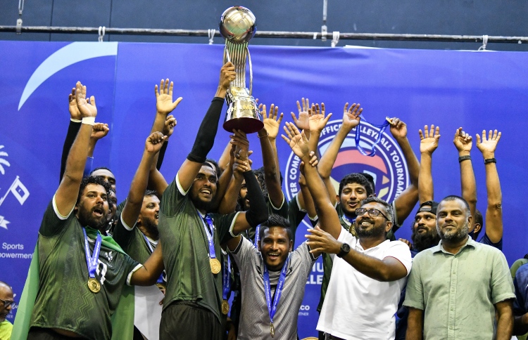 ހުރިހާ މެޗަކުން މޮޅުވެ އާބަންކޯ ޗެމްޕިއަންކަން ހޯދައިފި