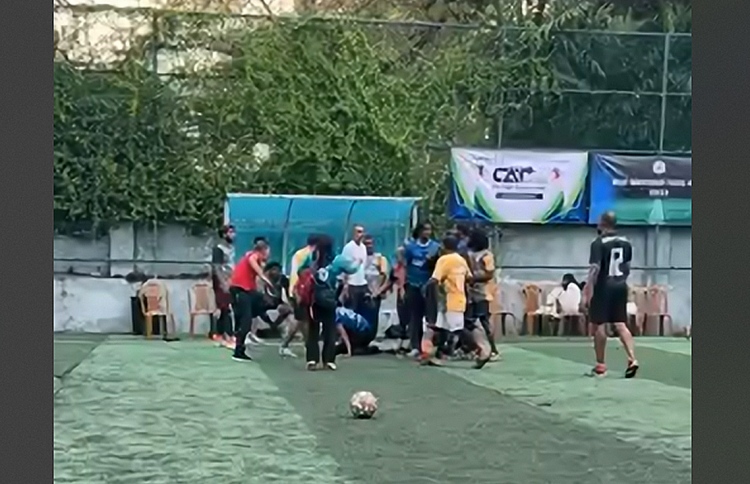 ސޯސަންވިލާގެ އަހަރީ ފުޓްސަލް މުބާރާތުގައި ތަޅާފޮޅުން