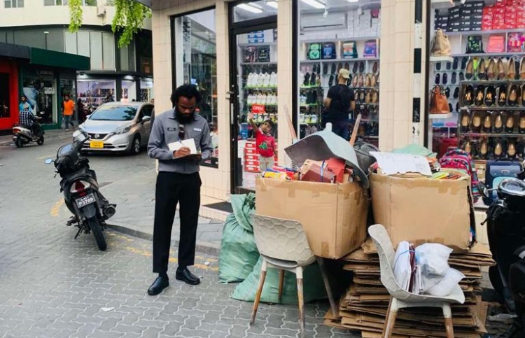 އެންމެ ބޮޑުވެފައި ވަނީ މަގުތަކުގައި ކުނި ބެހެއްޓުން!