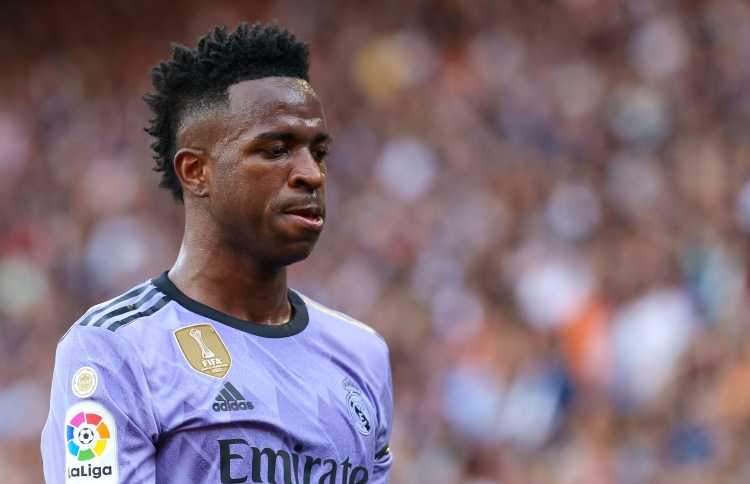 ވިނީޝިއުސް މައްސަލަ ހޫނުވެ ވެލެންސިއާ އަށް އަދަބުދީފި