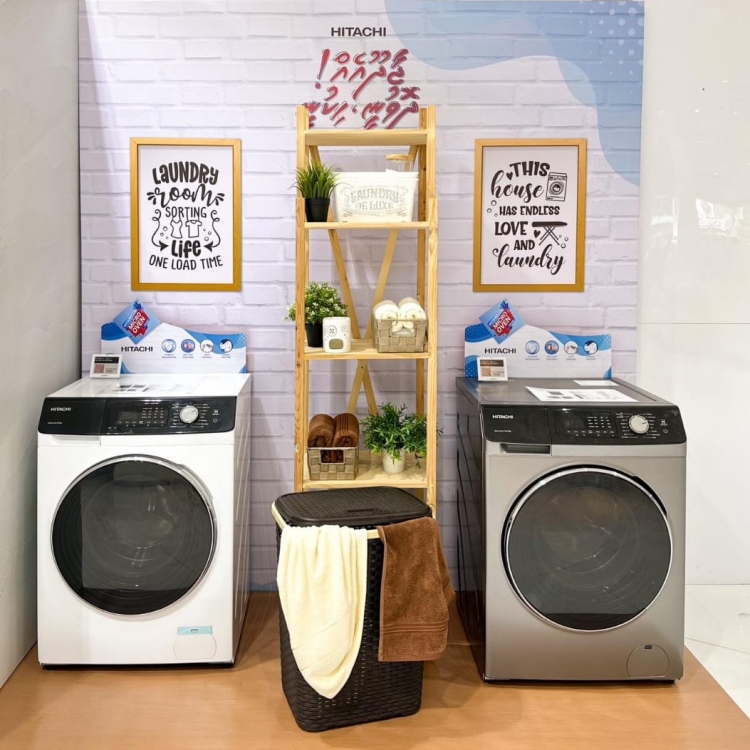 ދޮވުނީ، ހިކުނީ: ހިޓާޗީ ދޮންނަ މެޝިންގެ ޕްރޮމޯޝަނެއް