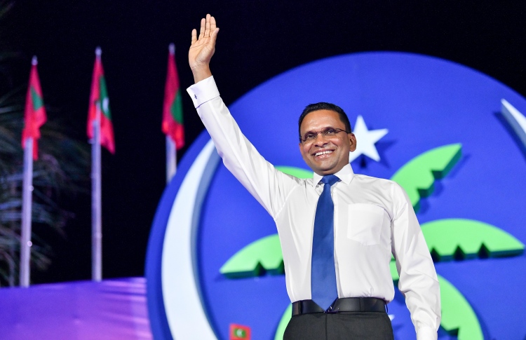 ގައުމު ކުރިއެރުވުމުގެ މަސައްކަތް ނުހުއްޓޭނެ: ނާޒިމް