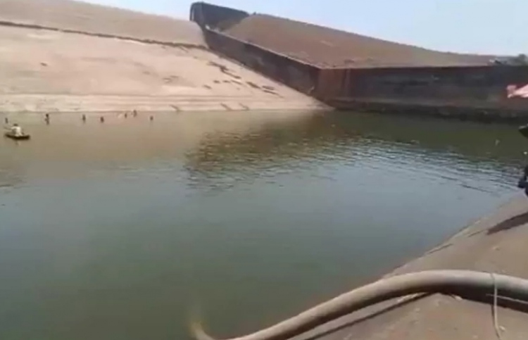 ފޯނު ހޯދަން ހިންދާލީ ބޮޑު ފެންގަނޑެއް