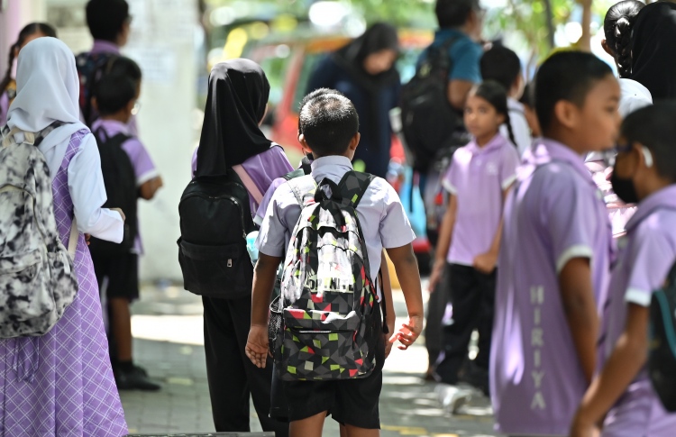 ބުލީ ކުރުން ނުހުއްޓުވި، ބެލެނިވެރިން ޝަކުވާގައި!