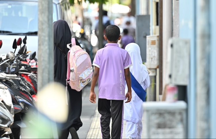 ދަރިފުޅު ރިޕީޓްކުރުމުން ކޯޓަށް ދިޔަ މަންމައަށް ކާމިޔާބީ