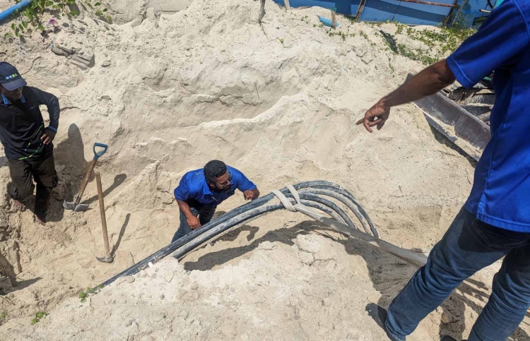 ހިޔާ ޓަވަރުތަކުން ކަރަންޓު ކެނޑިއްޖެ